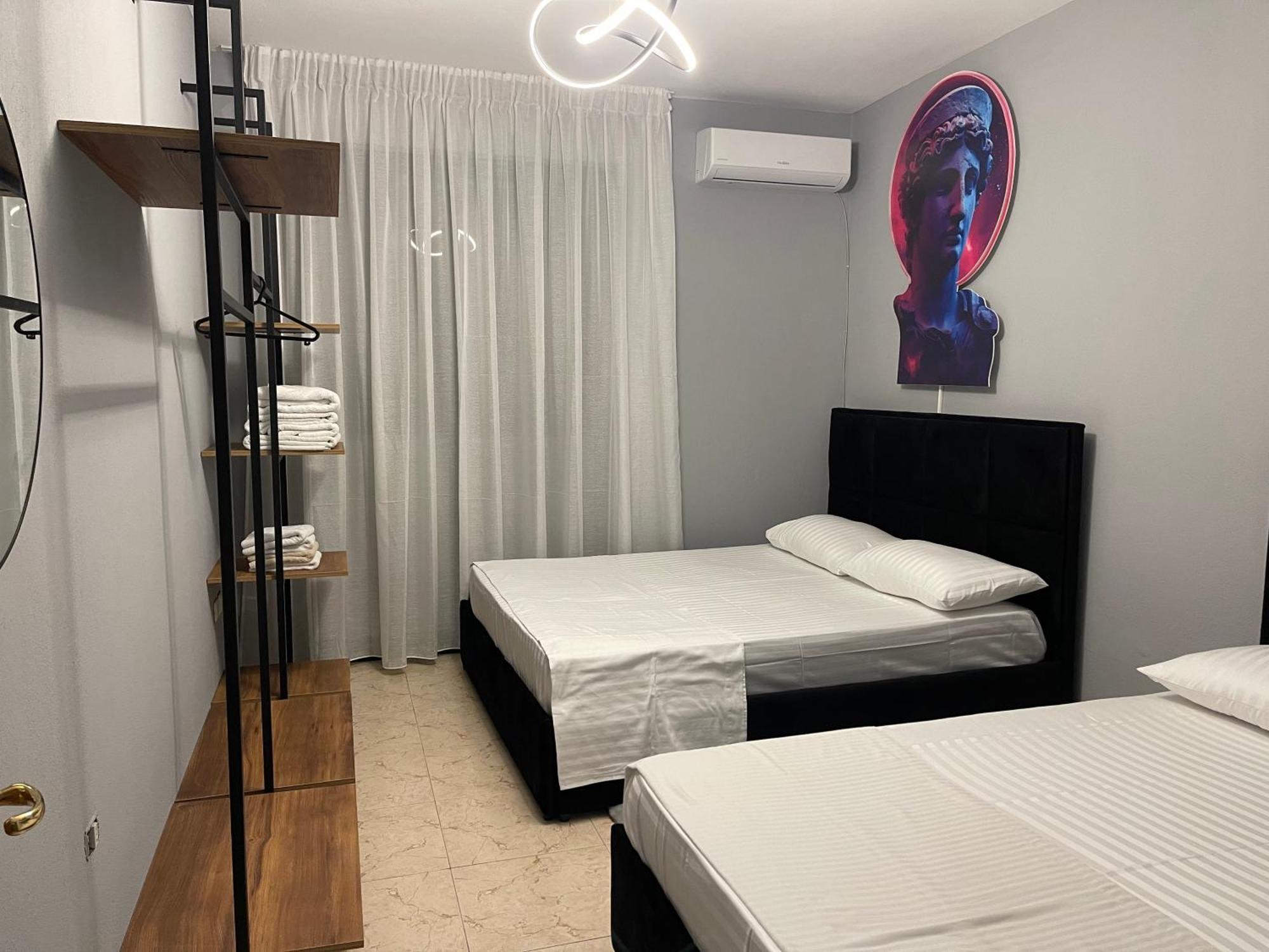 Super House 2 Blloku - 3 Rooms Tirana Exterior photo